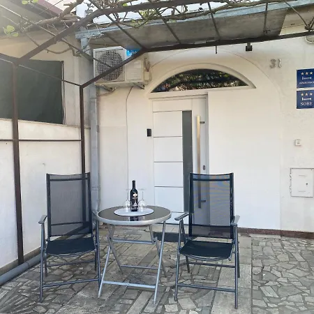 Apartments Erhart Rovinj Exterior photo
